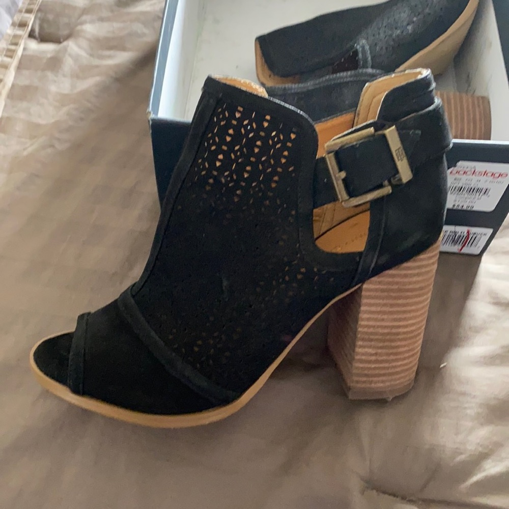 Women’s sandals